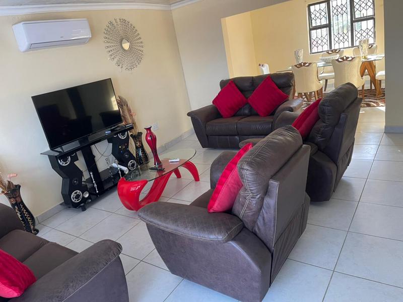 3 Bedroom Property for Sale in Umlazi KwaZulu-Natal