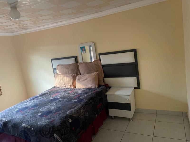 3 Bedroom Property for Sale in Umlazi KwaZulu-Natal