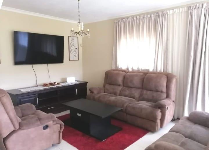 4 Bedroom Property for Sale in Reservoir Hills KwaZulu-Natal