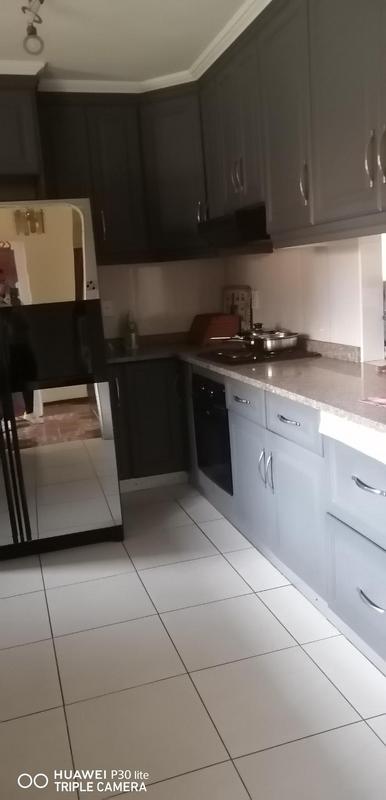 To Let 3 Bedroom Property for Rent in Montclair KwaZulu-Natal