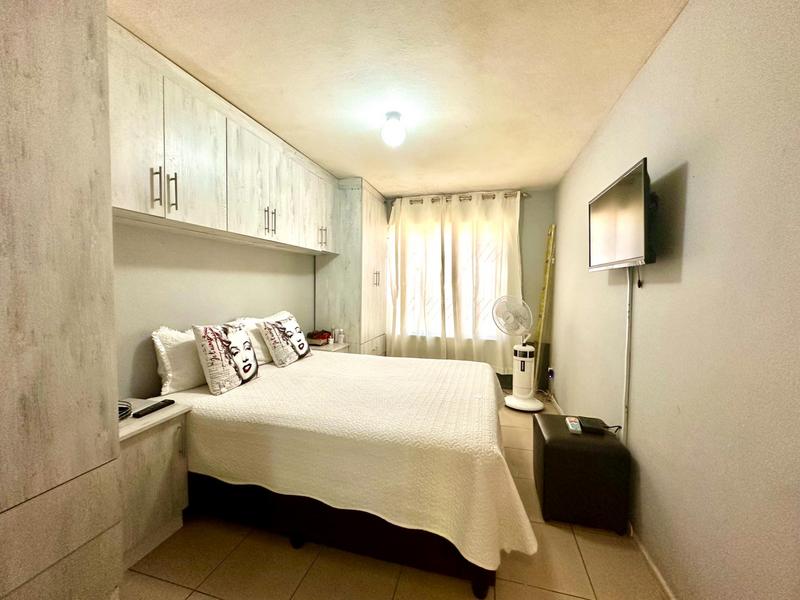 2 Bedroom Property for Sale in Woodhaven KwaZulu-Natal