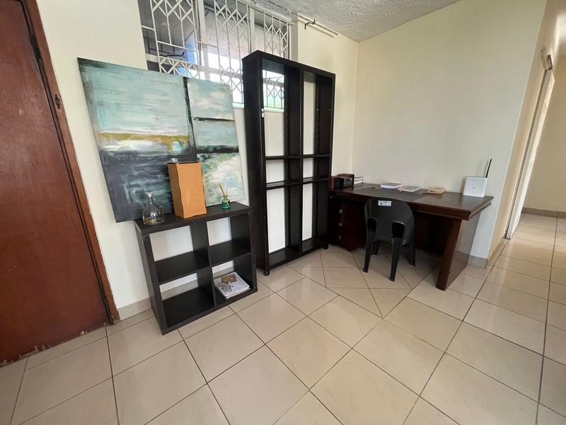 2 Bedroom Property for Sale in Essenwood KwaZulu-Natal