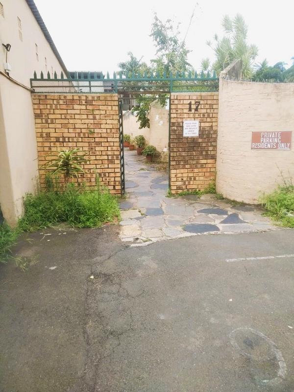 1 Bedroom Property for Sale in Pinetown KwaZulu-Natal