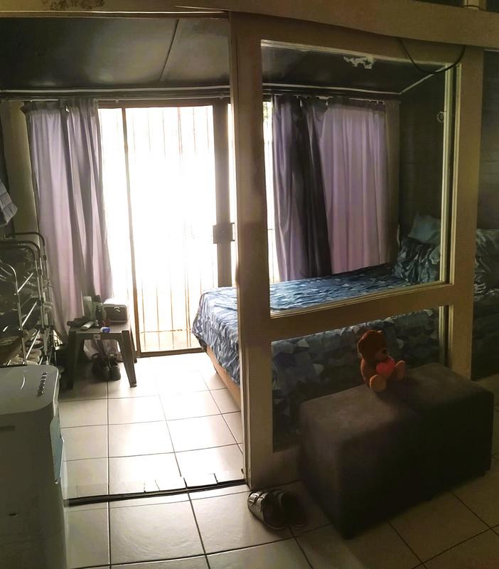 1 Bedroom Property for Sale in Pinetown KwaZulu-Natal