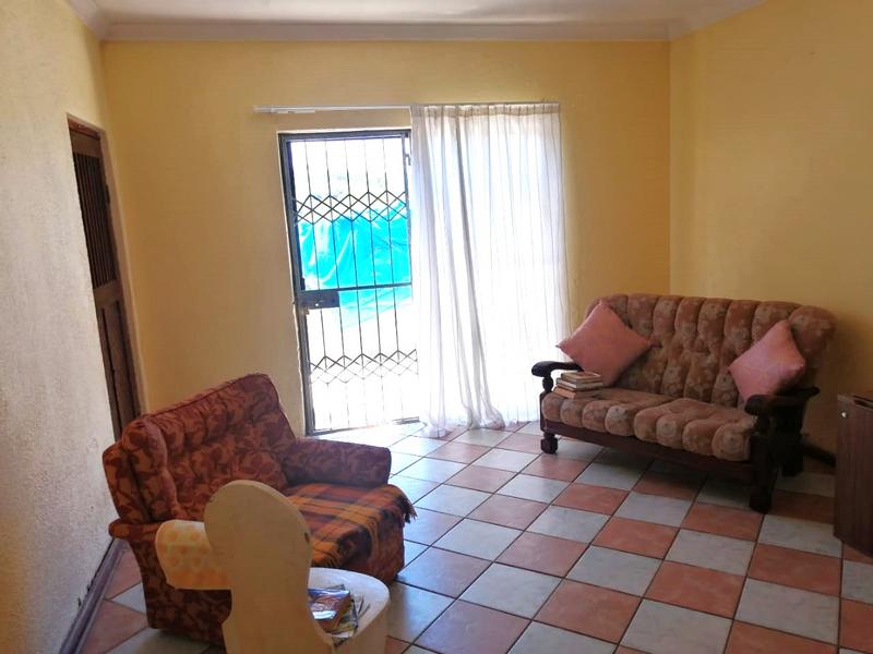 5 Bedroom Property for Sale in Sea Park KwaZulu-Natal