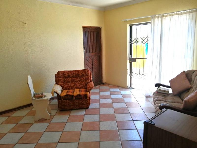 5 Bedroom Property for Sale in Sea Park KwaZulu-Natal