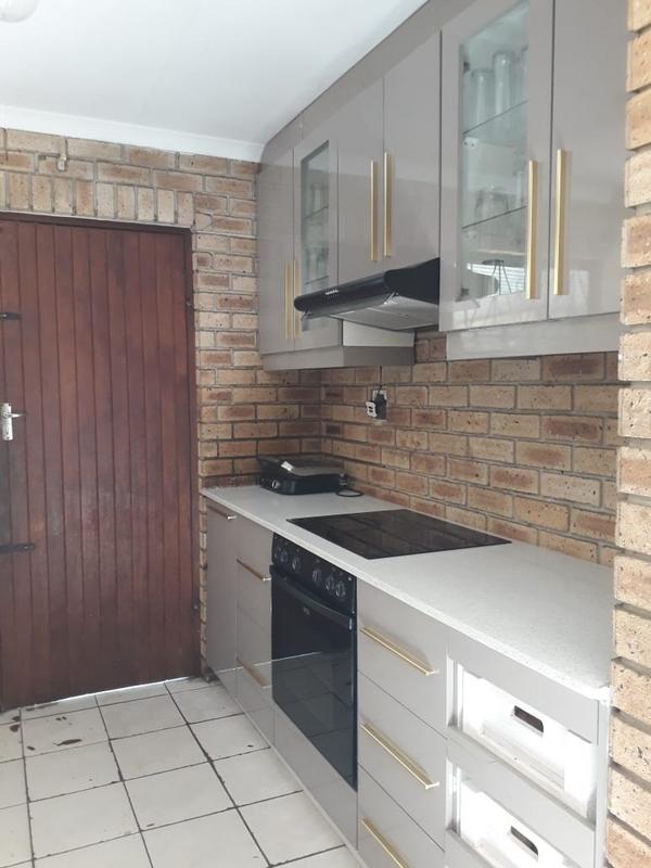 2 Bedroom Property for Sale in Newlands West KwaZulu-Natal