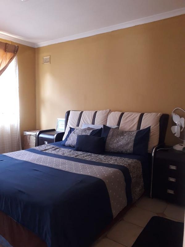 2 Bedroom Property for Sale in Newlands West KwaZulu-Natal