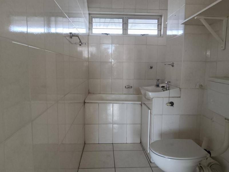1 Bedroom Property for Sale in Overport KwaZulu-Natal