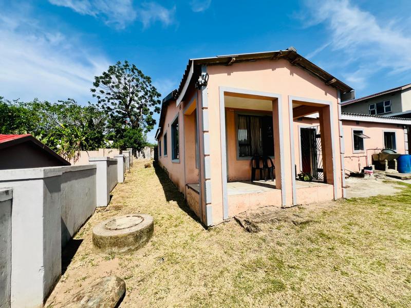 4 Bedroom Property for Sale in Ntuzuma KwaZulu-Natal