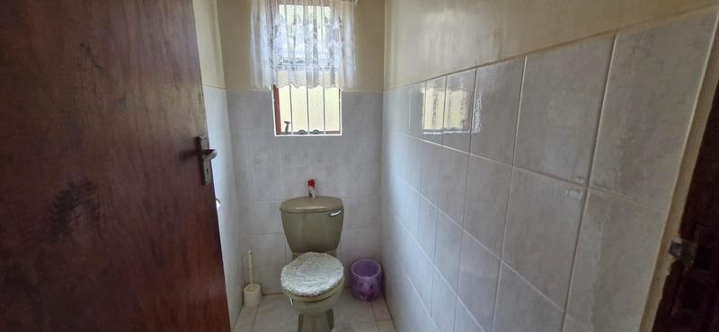 2 Bedroom Property for Sale in Trafalgar KwaZulu-Natal