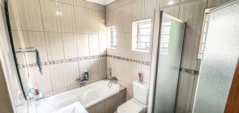 3 Bedroom Property for Sale in Veld En Vlei KwaZulu-Natal
