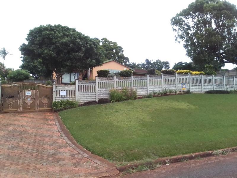 4 Bedroom Property for Sale in Inyala Park KwaZulu-Natal