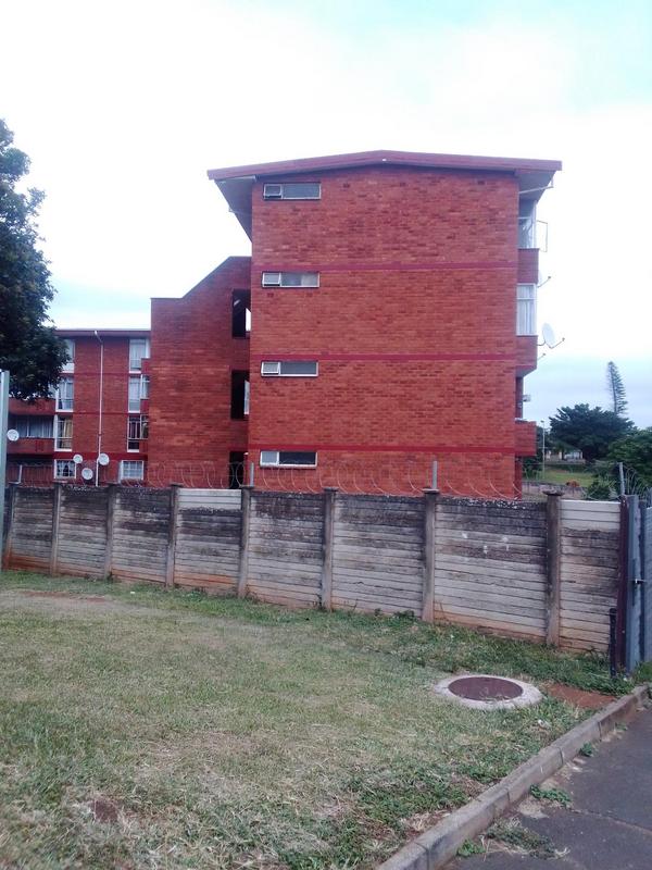 2 Bedroom Property for Sale in Empangeni Central KwaZulu-Natal