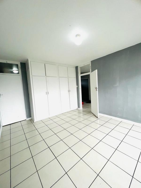 1 Bedroom Property for Sale in Pinetown KwaZulu-Natal