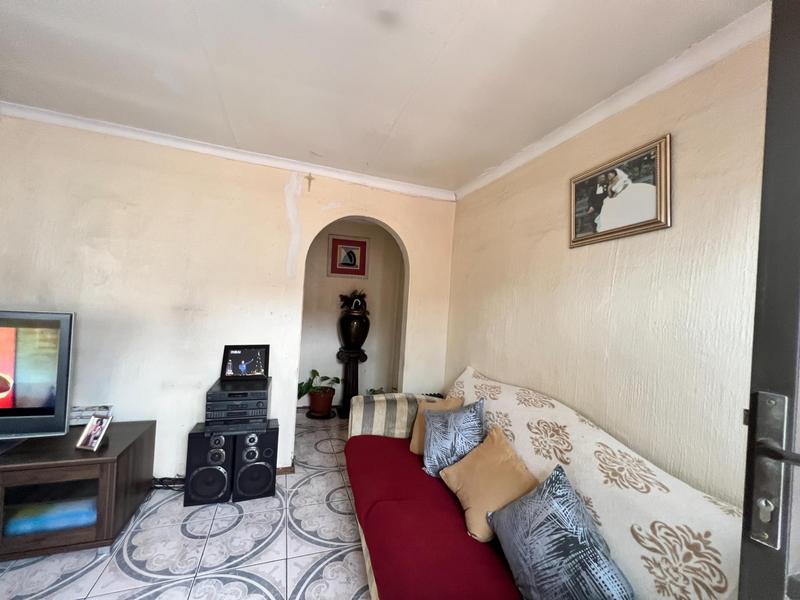 3 Bedroom Property for Sale in Kwamashu KwaZulu-Natal