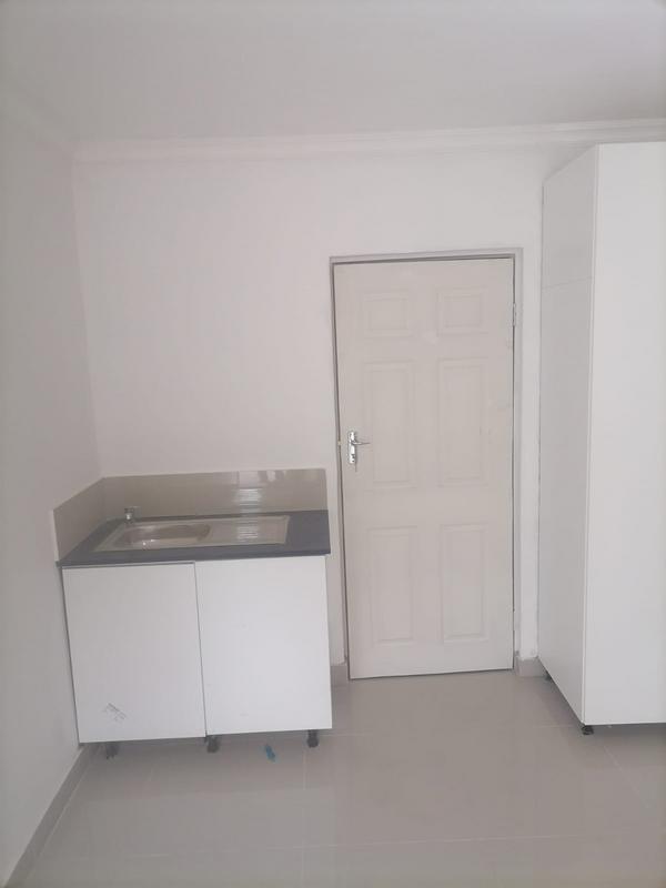 To Let 1 Bedroom Property for Rent in Savannah Park KwaZulu-Natal