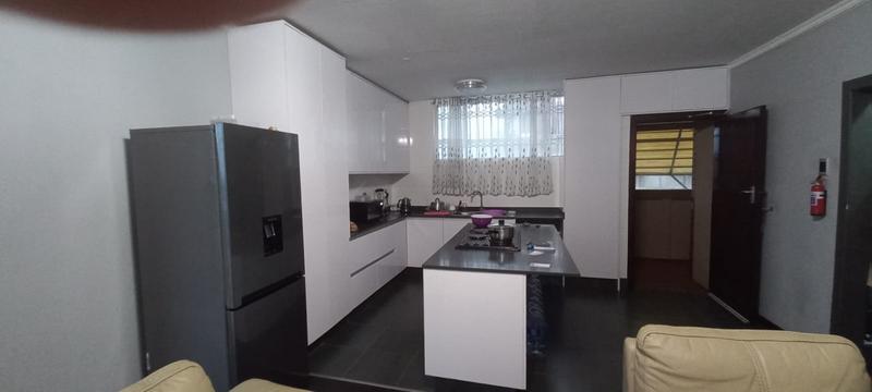 To Let 2 Bedroom Property for Rent in Malvern KwaZulu-Natal