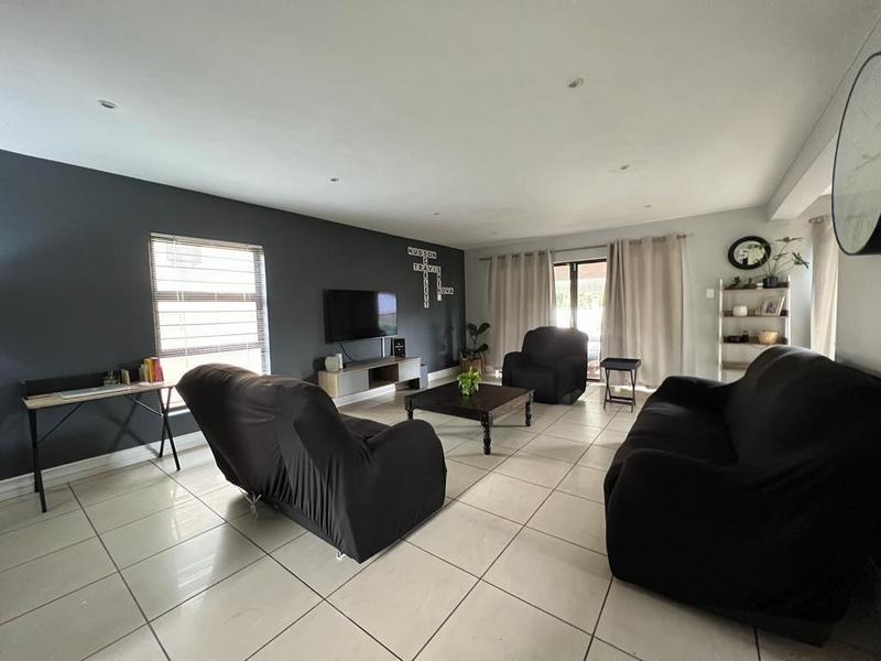 3 Bedroom Property for Sale in Birdswood KwaZulu-Natal