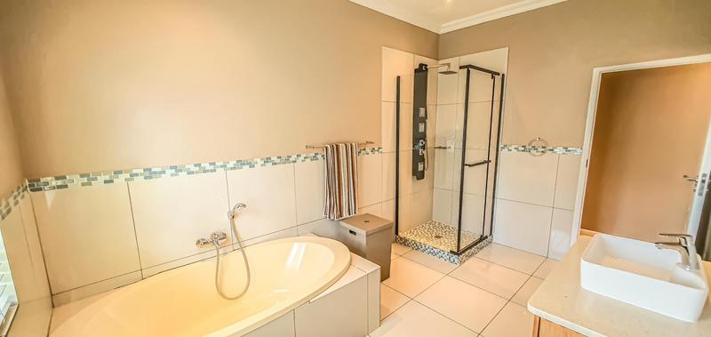 4 Bedroom Property for Sale in Birdswood KwaZulu-Natal