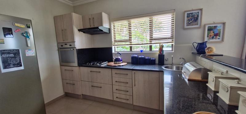 4 Bedroom Property for Sale in Uvongo KwaZulu-Natal