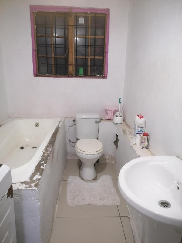 2 Bedroom Property for Sale in Pinetown KwaZulu-Natal
