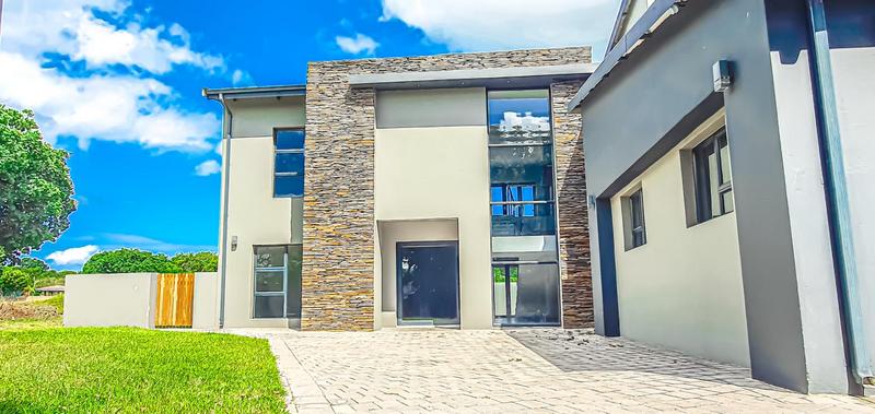 5 Bedroom Property for Sale in Mzingazi Golf Estate KwaZulu-Natal