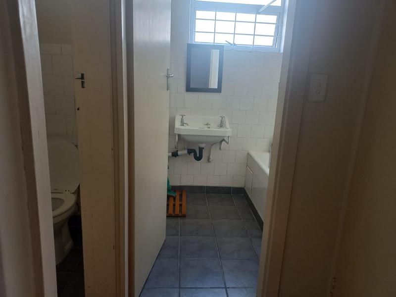 To Let 1 Bedroom Property for Rent in Berea KwaZulu-Natal