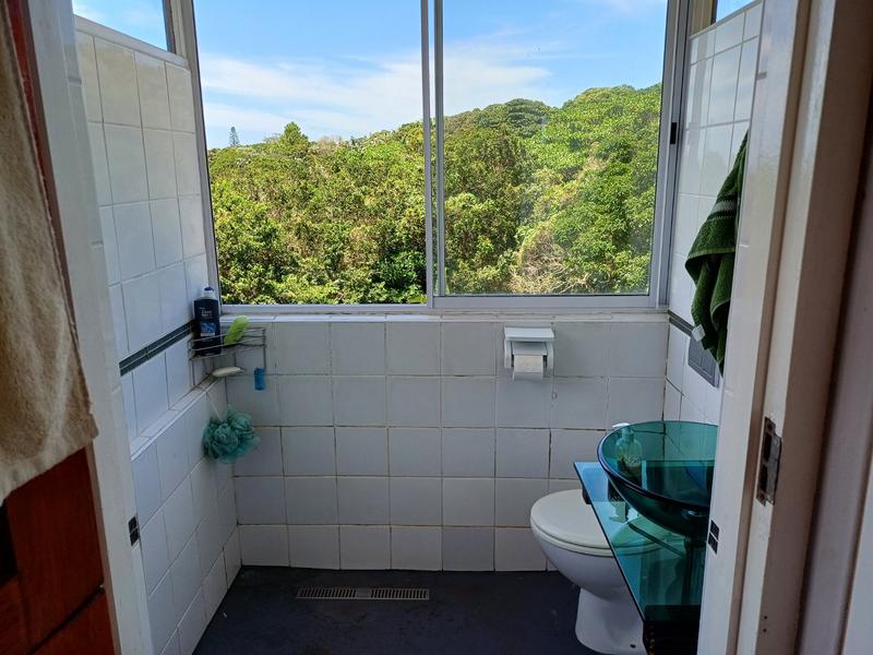 6 Bedroom Property for Sale in Leisure Bay KwaZulu-Natal