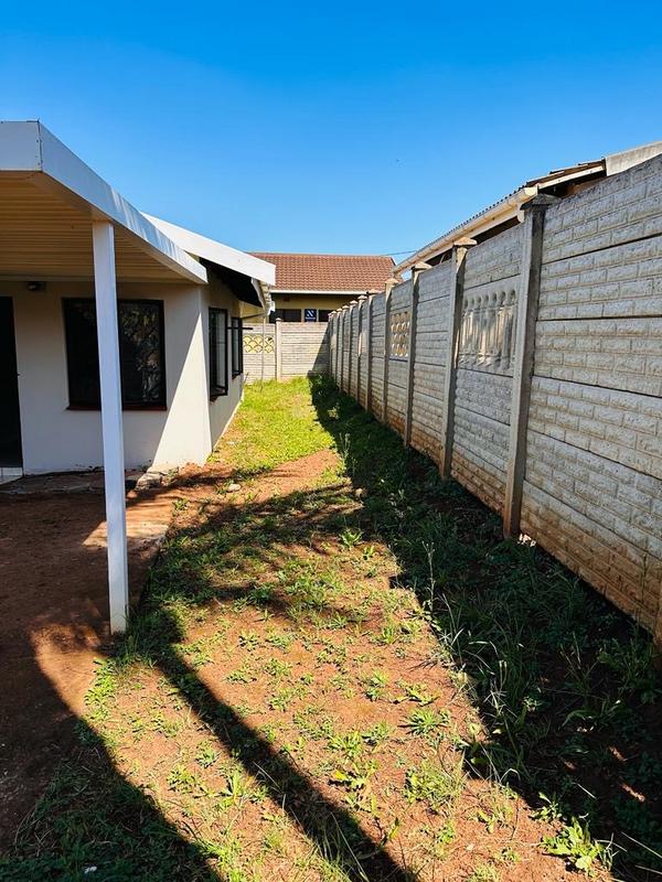 2 Bedroom Property for Sale in Empangeni KwaZulu-Natal