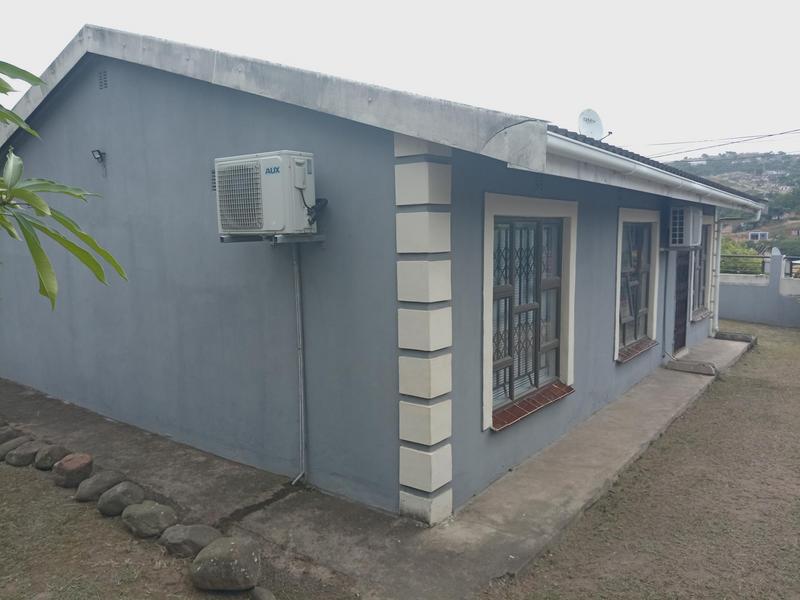 3 Bedroom Property for Sale in Umlazi KwaZulu-Natal