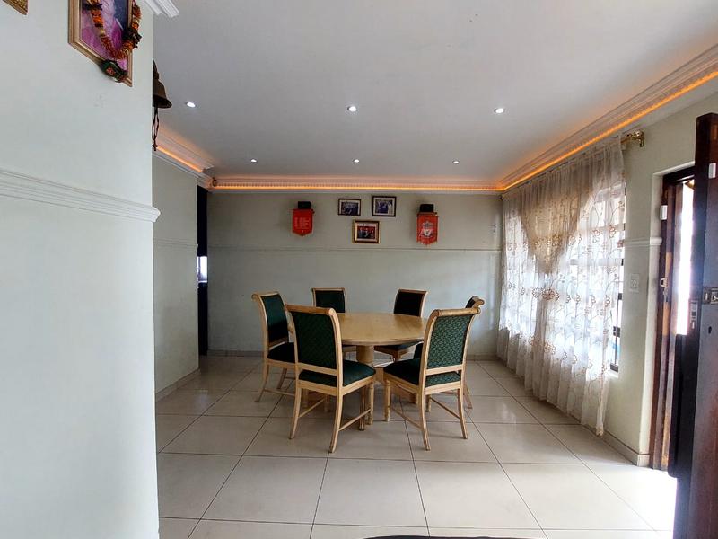 5 Bedroom Property for Sale in Reservoir Hills KwaZulu-Natal