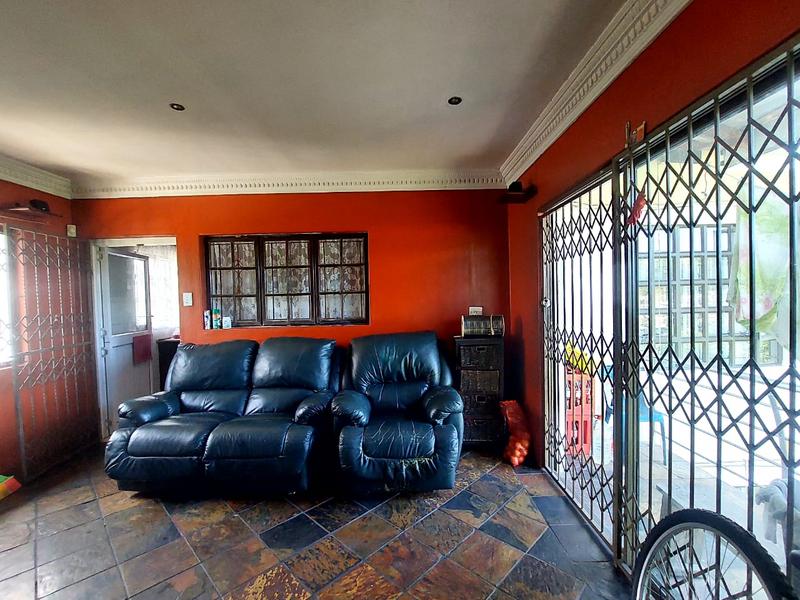 5 Bedroom Property for Sale in Reservoir Hills KwaZulu-Natal