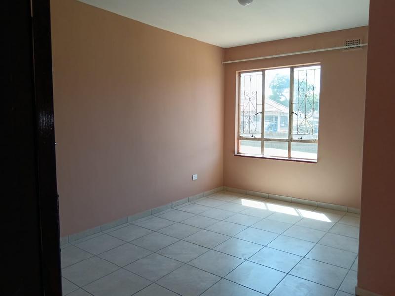 2 Bedroom Property for Sale in Montclair KwaZulu-Natal