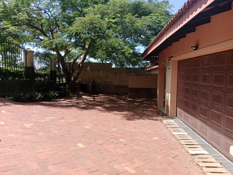 9 Bedroom Property for Sale in Reservoir Hills KwaZulu-Natal