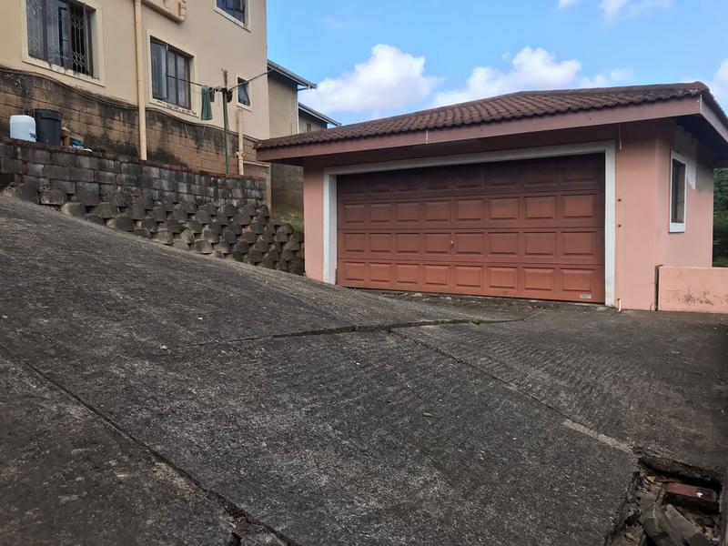 9 Bedroom Property for Sale in Reservoir Hills KwaZulu-Natal