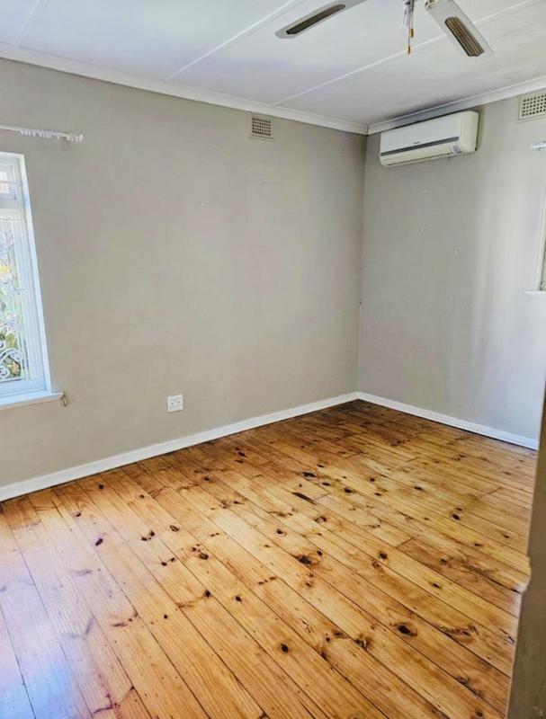 To Let 6 Bedroom Property for Rent in Essenwood KwaZulu-Natal