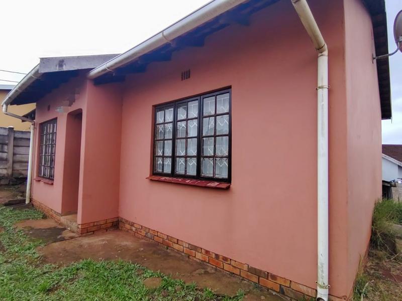 2 Bedroom Property for Sale in Umhlathuze KwaZulu-Natal