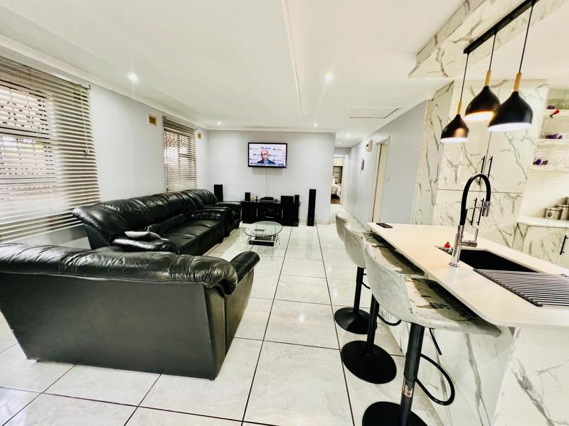 3 Bedroom Property for Sale in Kwamashu KwaZulu-Natal