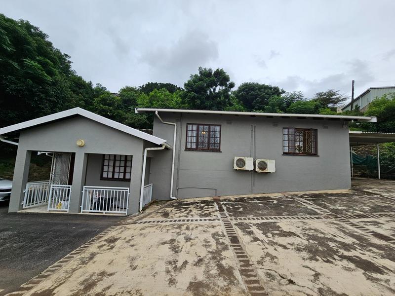 4 Bedroom Property for Sale in Avoca KwaZulu-Natal