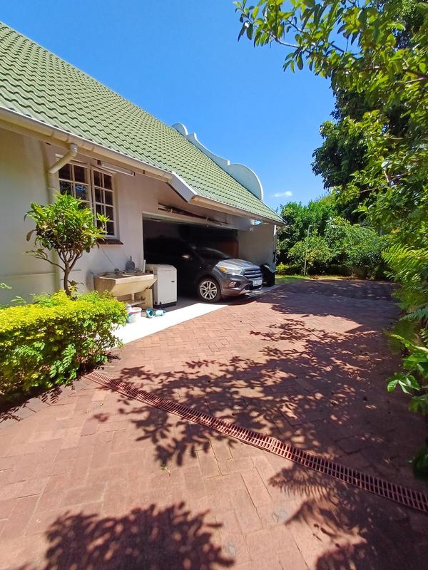 To Let 4 Bedroom Property for Rent in Durban North KwaZulu-Natal