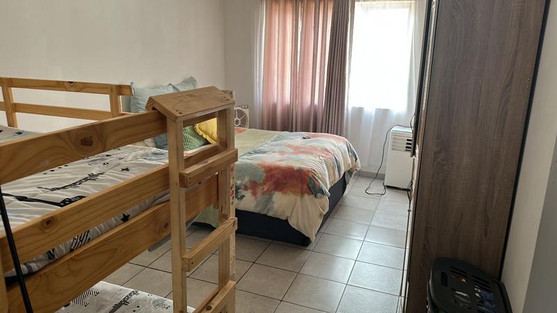 To Let 1 Bedroom Property for Rent in Castlehill KwaZulu-Natal