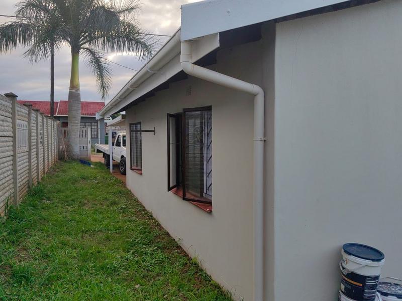 2 Bedroom Property for Sale in Umhlathuze KwaZulu-Natal