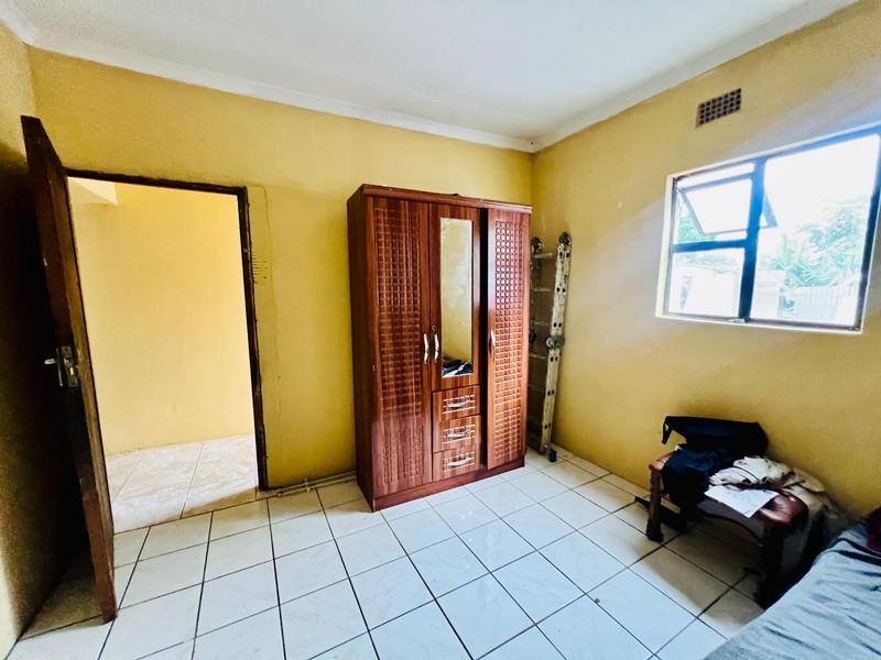 3 Bedroom Property for Sale in Kwamashu KwaZulu-Natal