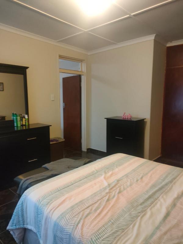 2 Bedroom Property for Sale in Fairview KwaZulu-Natal