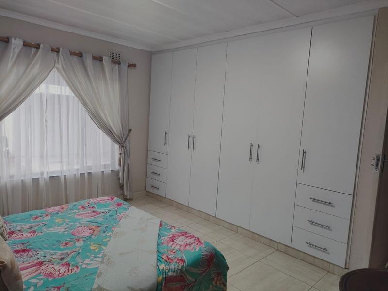 4 Bedroom Property for Sale in Northdene KwaZulu-Natal