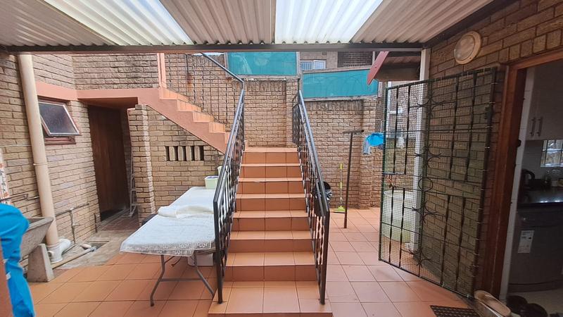 5 Bedroom Property for Sale in Overport KwaZulu-Natal