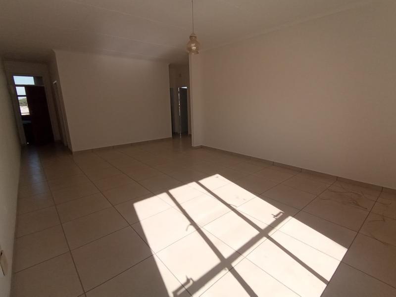 2 Bedroom Property for Sale in Empangeni Central KwaZulu-Natal