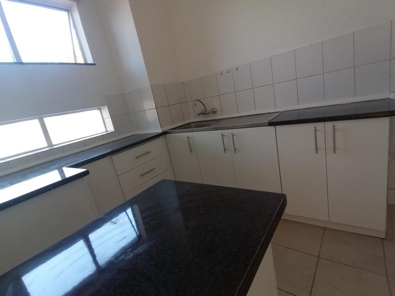 2 Bedroom Property for Sale in Empangeni Central KwaZulu-Natal