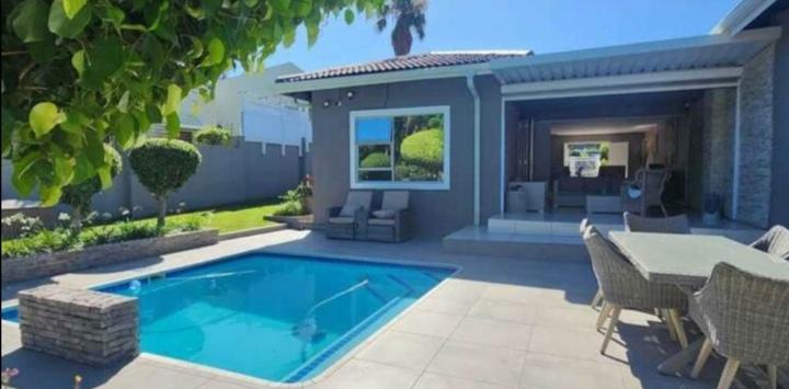 4 Bedroom Property for Sale in Birdswood KwaZulu-Natal